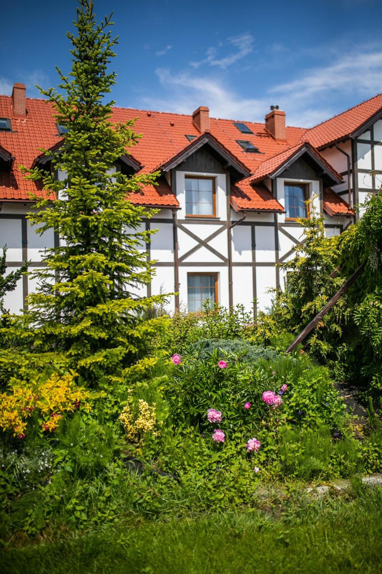 Nordowi Dwor Bed and Breakfast Celbowo Buitenkant foto